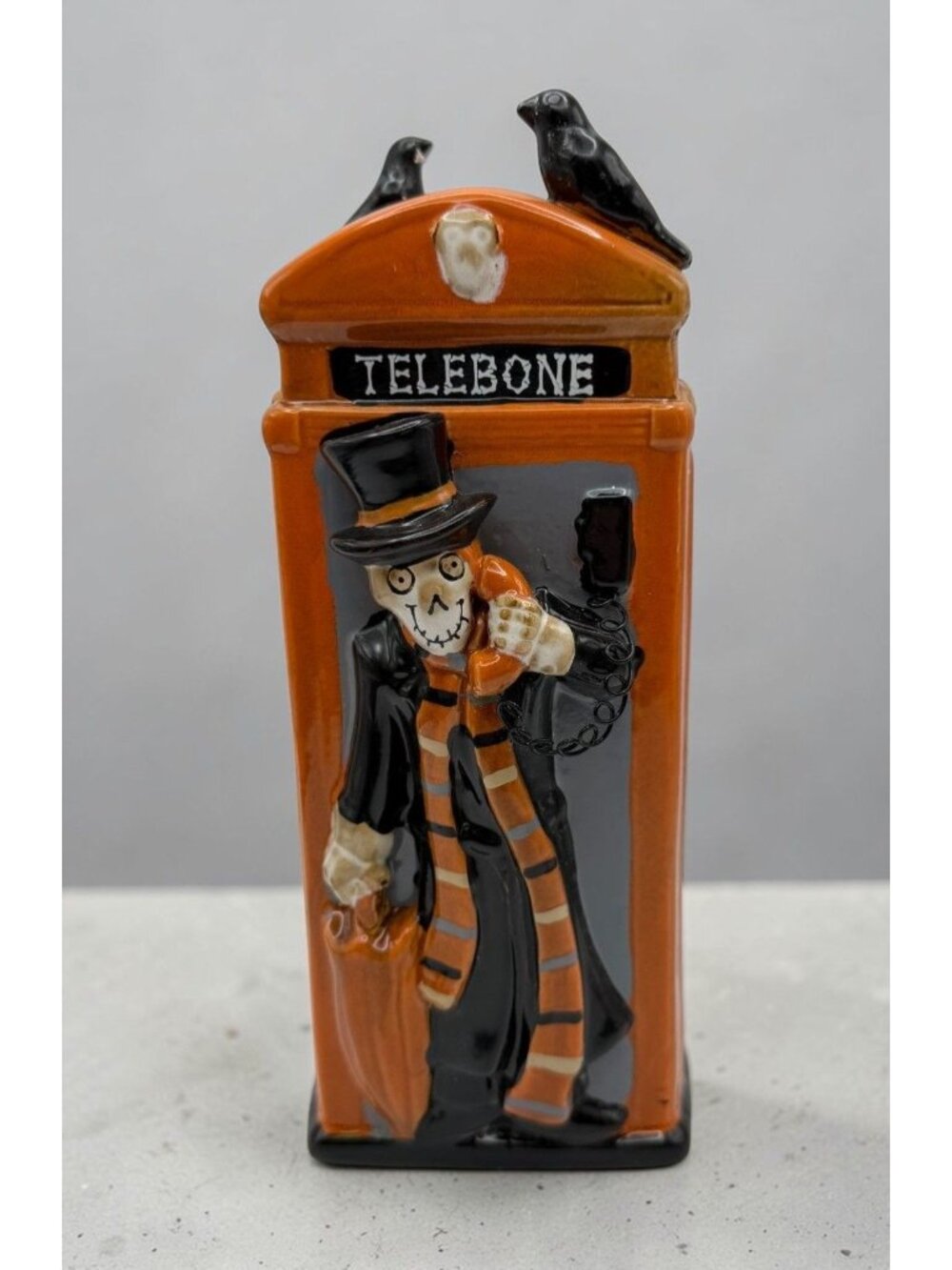 Yankee Candle Boney Bunch Telebone Booth Halloween Tealight Holder Lights Up